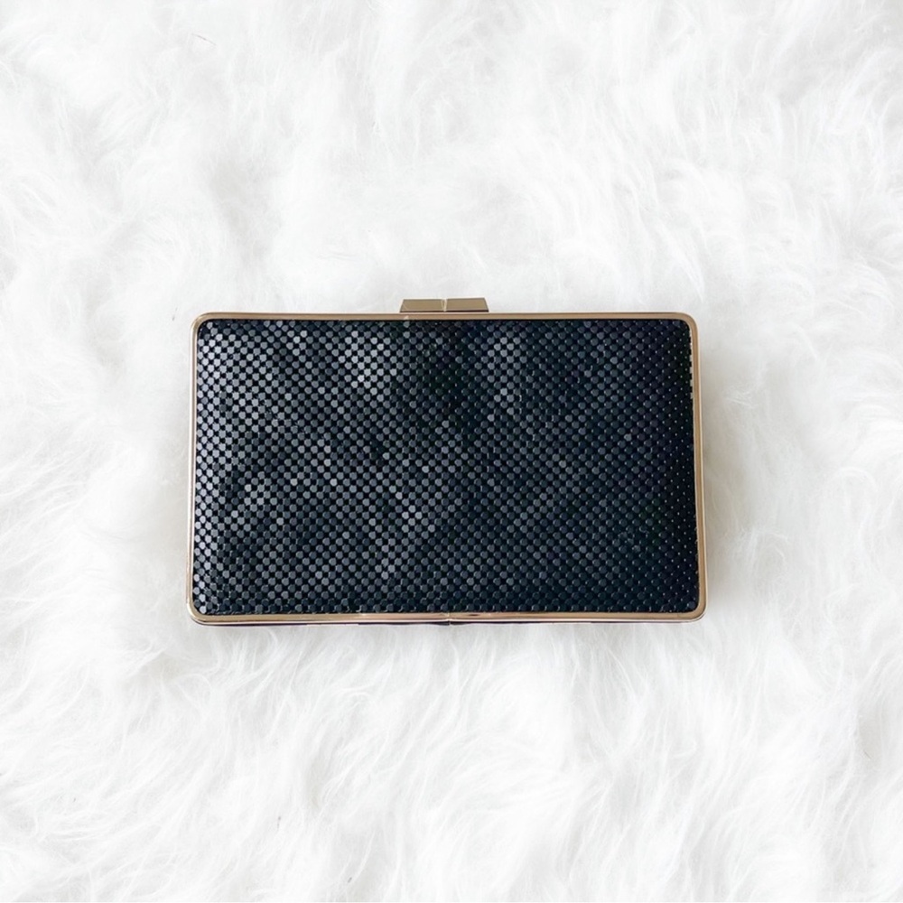 BCBG clutch
